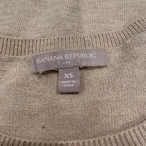 Banana Republic sequined lightweight sweater - Picture 5 of 5